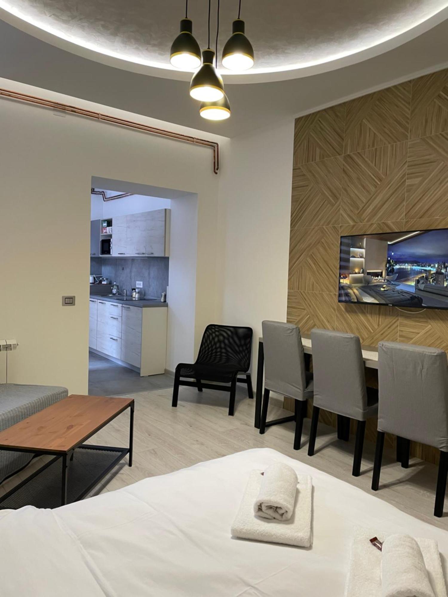 סובוטיקה Urban Apartments מראה חיצוני תמונה